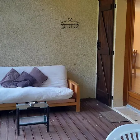 Holiday home Maison Familiale Avec Jardin, Pres De L'ocean Dans Un Quartier Calme - Fr-1-239-820