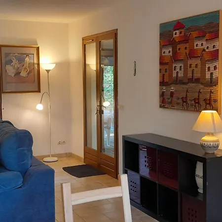 Holiday home Maison Familiale Avec Jardin, Pres De L'ocean Dans Un Quartier Calme - Fr-1-239-820 *